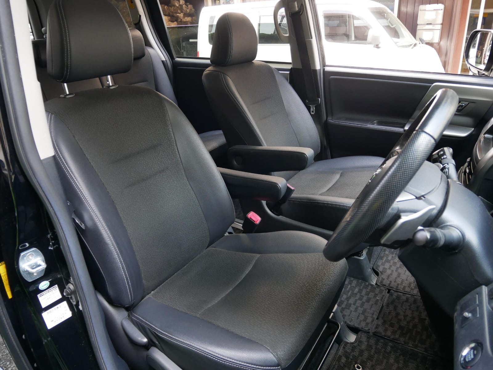 2013 Toyota Voxy ZS Kirameki II